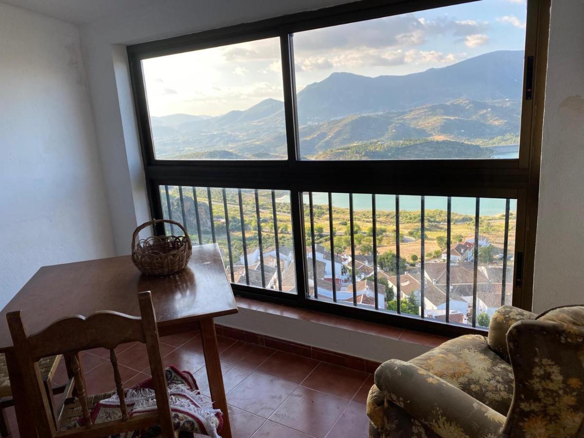 Los Estribos Casa de hóspedes Zahara De La Sierra Exterior foto